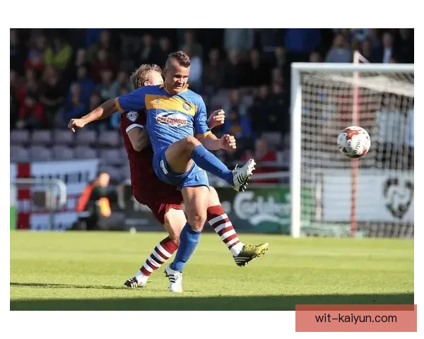 贝林厄姆在欧冠小组赛中的表现令人瞩目，状态回暖值得关注。