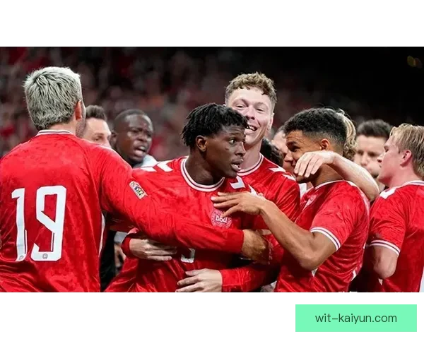 丹麦霍伊别尔中场状态回暖，近期表现值得关注